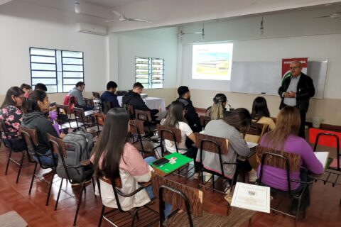 charla animal Felipe