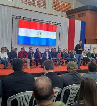 entrega de becas del gobierno