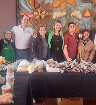 gobernador en agroferia