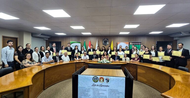 entrega de diplomas Cooperativismo