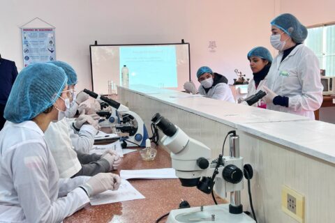 Laboratorio microbiología natalio (1)